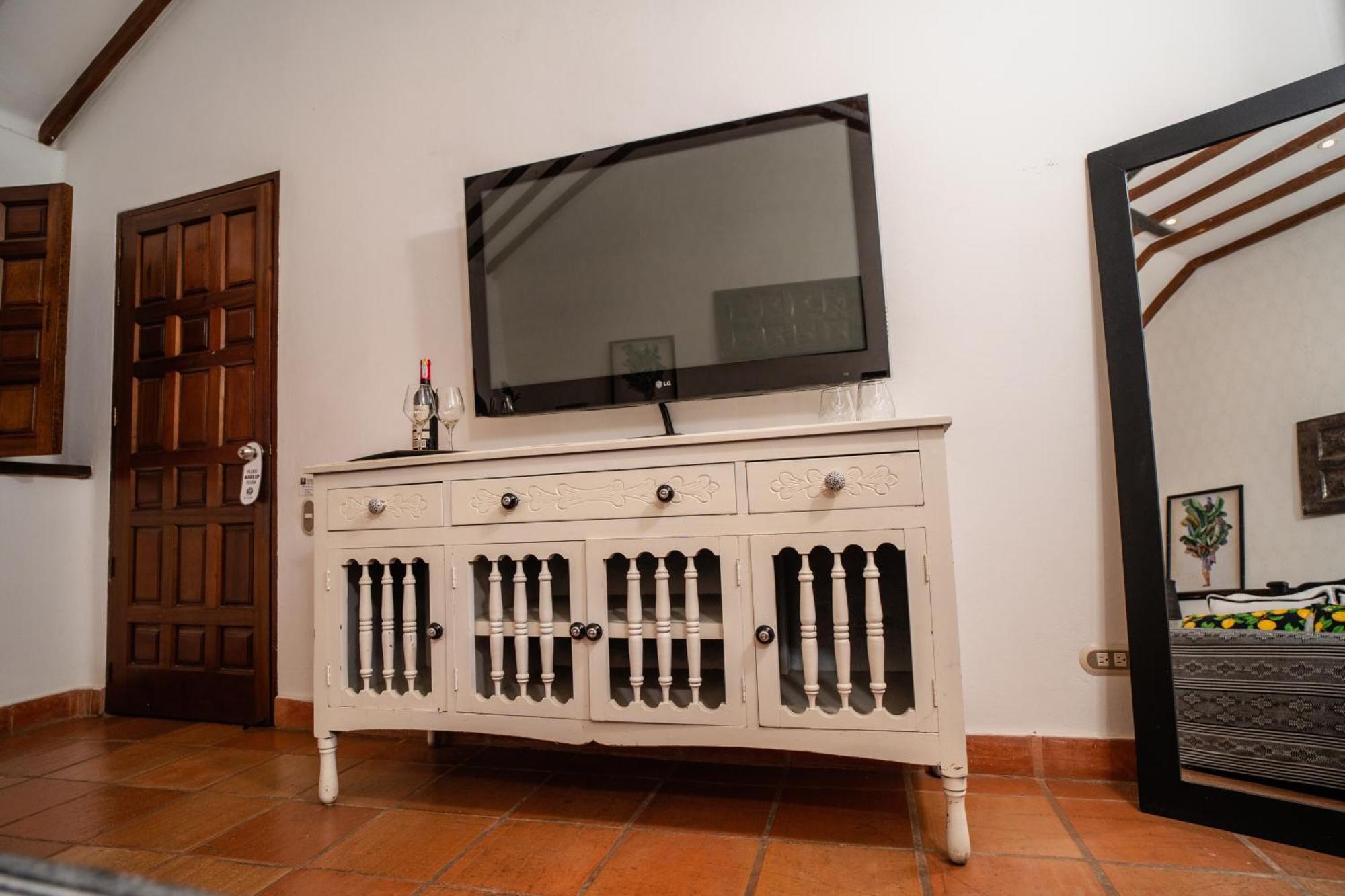Hotel Boutique Al Alma Santa Fe de Antioquia Bagian luar foto