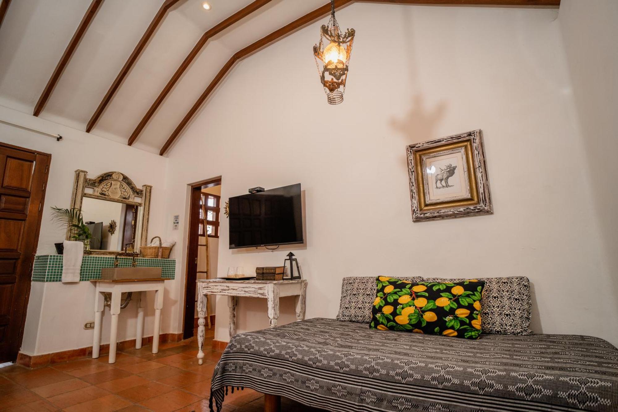 Hotel Boutique Al Alma Santa Fe de Antioquia Bagian luar foto
